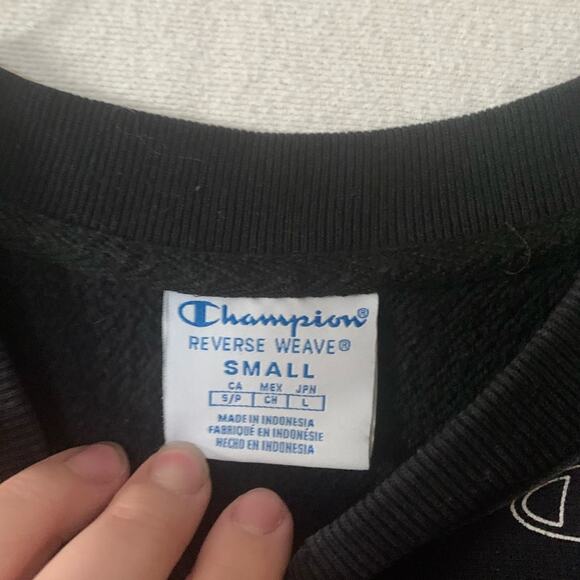 Champion womens small reverse weave black logo sweatshirt crewneck cool white gr - Picture 3 of 8